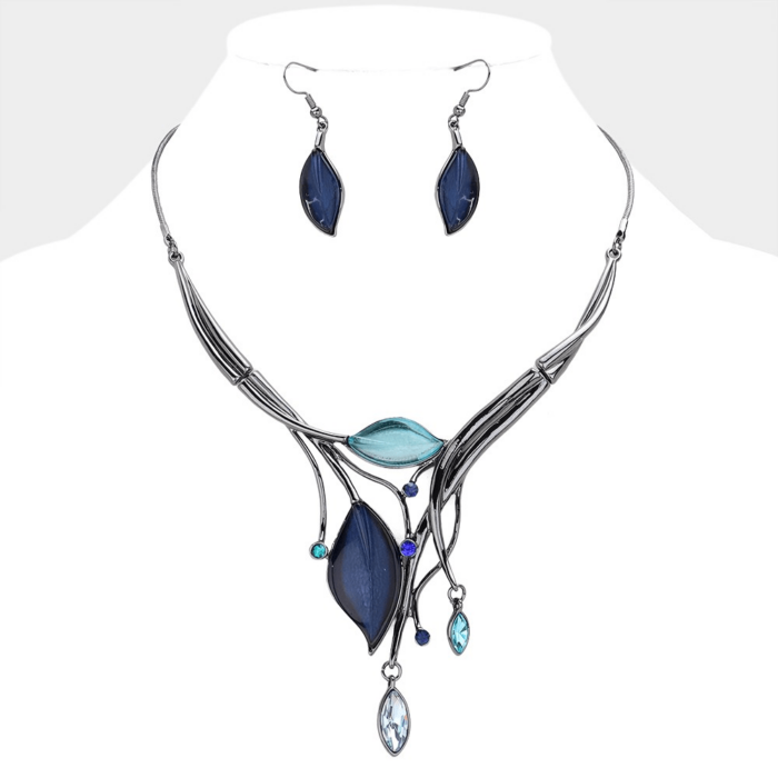 Crystal Detail Leaf Necklace Set - Image 1
